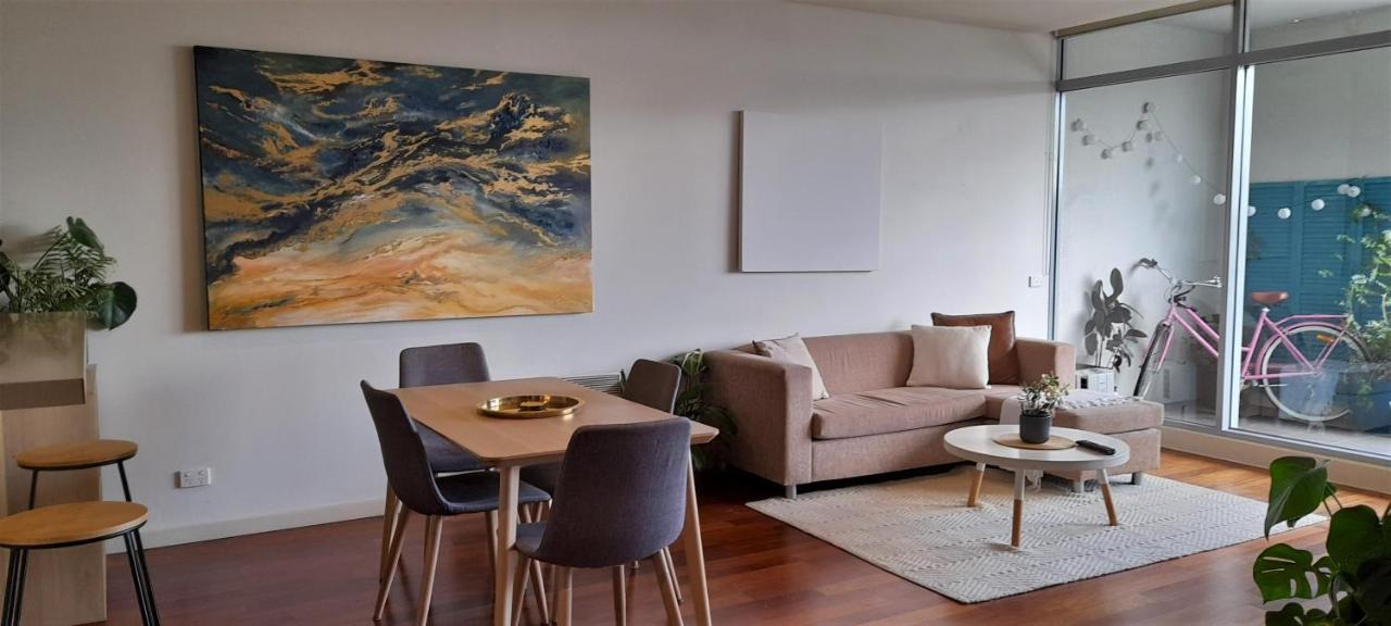 Beautiful Apartment 100Mts Near The Beach In Port Melbourne Kültér fotó