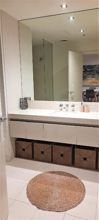 Beautiful Apartment 100Mts Near The Beach In Port Melbourne Kültér fotó