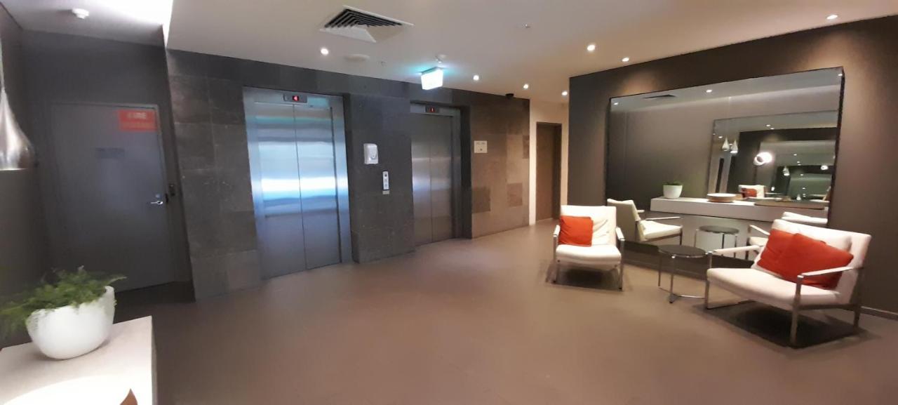 Beautiful Apartment 100Mts Near The Beach In Port Melbourne Kültér fotó